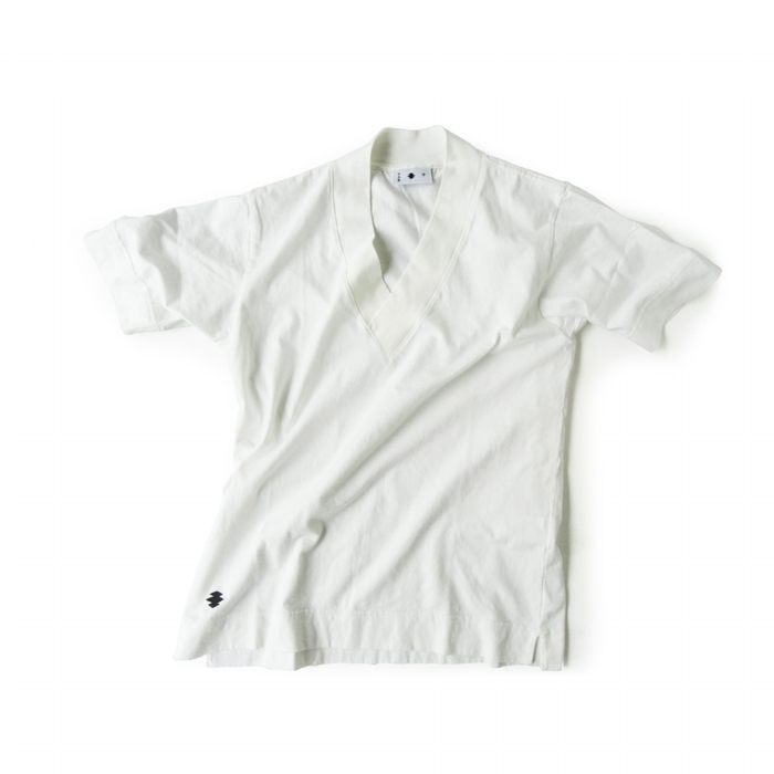 型式　　Tシャツ 型第86<br>色　　　白<br>素材　　綿<br>価格　　8,900円（税別）